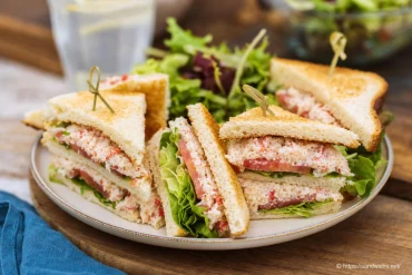 Club sandwich crabe : recette facile et savoureuse pour un repas gourmand