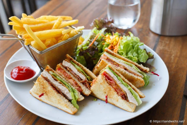Quoi manger avec un club sandwich ?